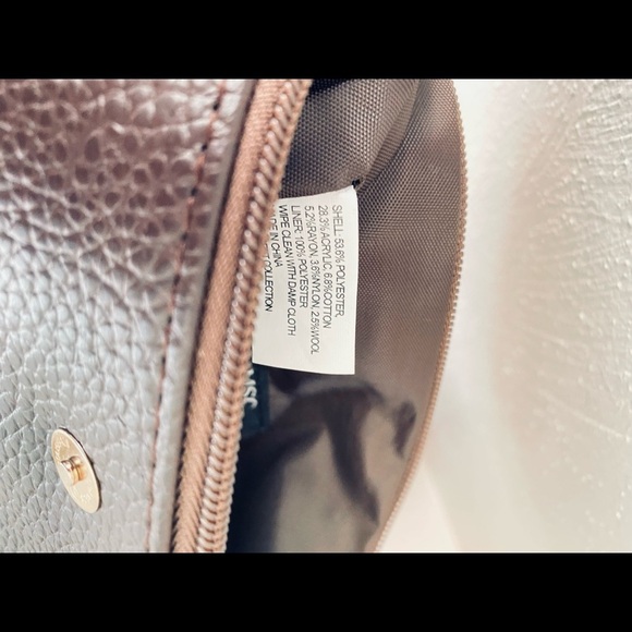 Main Street Collection. Cross body Flip Top Shoulder Bag. Tan/Brown. - Picture 7 of 13